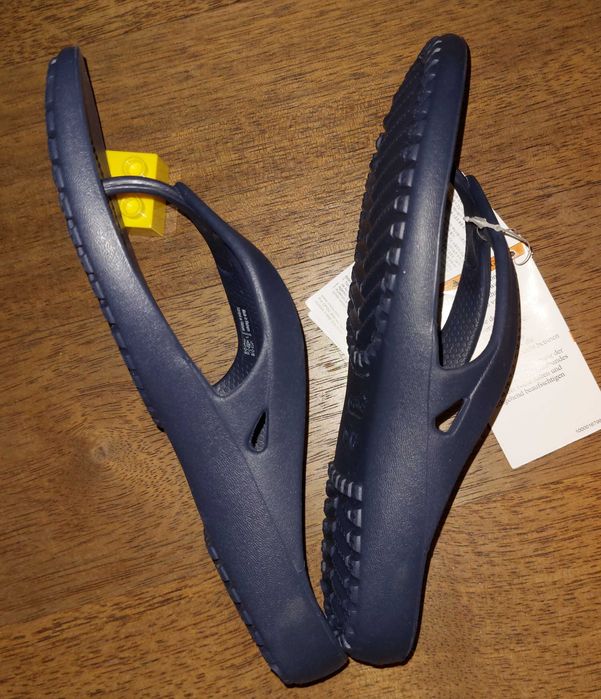 Crocs kadee II flip w7