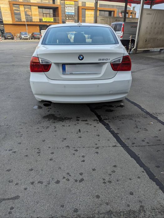 BMW Seria 3  320i automat