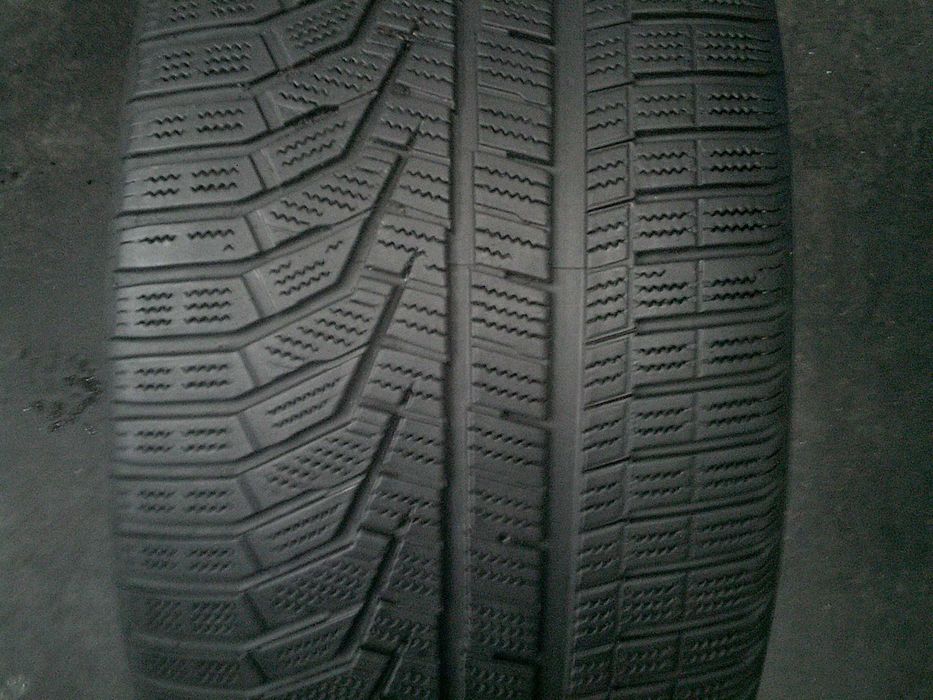 Opona 275/35r20 Hankook WinterICept EVO2