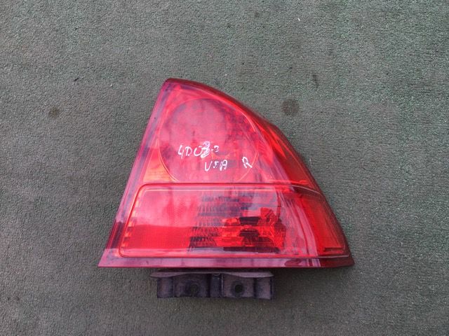 Honda Civic VII 4d Sedan USA 2001- Lampa Prawy Tył