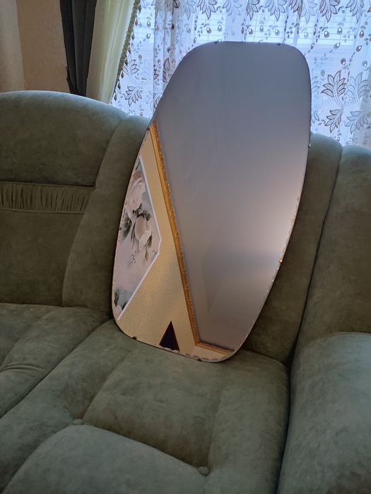 Зеркало настенное 90×50