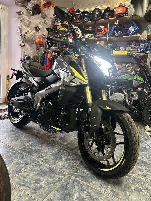 Bajaj Pulsar NS400 2025 офіціал новий акція