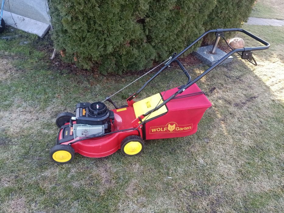 Kosiarka spalinowa Wolf Viking Honda