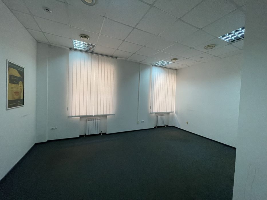 Оренда приміщення в центрі міста 700 м2