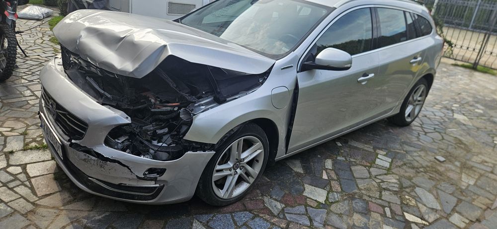 Volvo V60 D6 Plug-In Hybrid Lift 2013 Uszkodzony