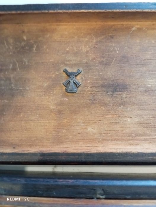 Шкатулка антикварна