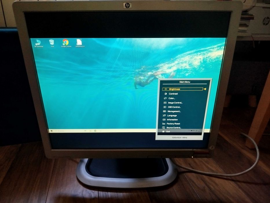 Monitor 19 cali DELL LA1951g VGA DVI USB regulowany obrotowy ekran STAN BDB