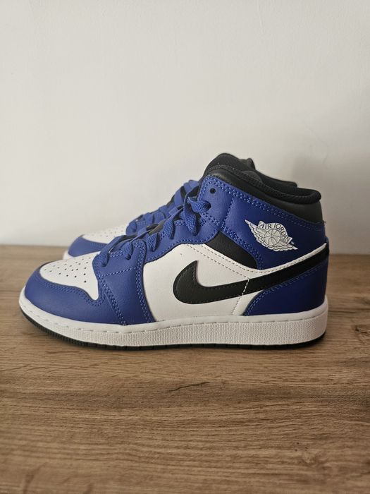 Air Jordan 1 Mid
