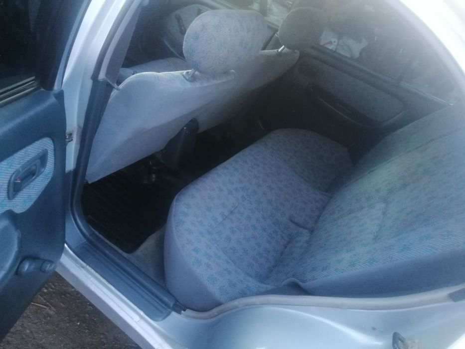 Nissan Almera N15 1996