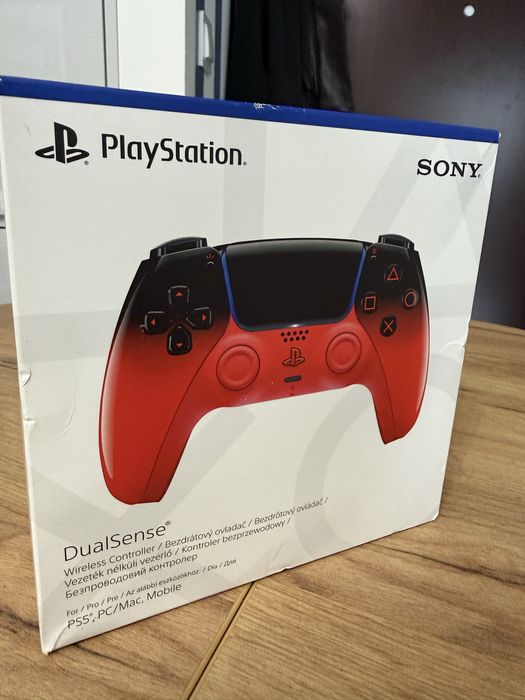Joystick (Pad) Ps5 czarno-czerwony