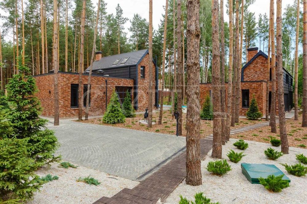 Продаж 2-поверхового будинку 200м2, с. Лебедівка, КМ Riviera Village