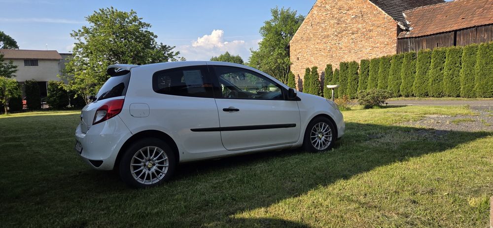 Renault Clio 2009 1.5 dCi W jednej rodzinie od 13 lat