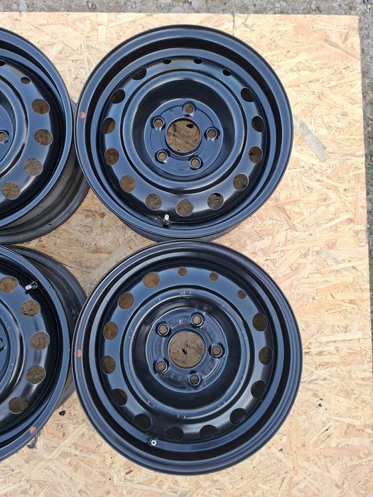 Felgi stalowe 5x114.3 15 Cali Hyundai i30 iX20 Santa-Fe Sanata Trajet