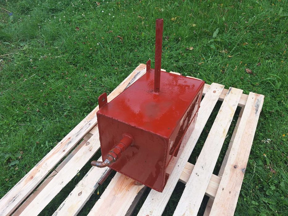 Naczynie przelewowe, wyrównawcze