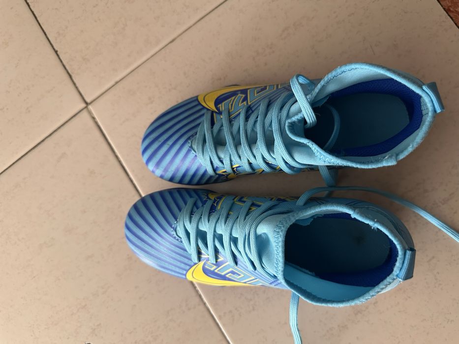 Chuteiras nike novas