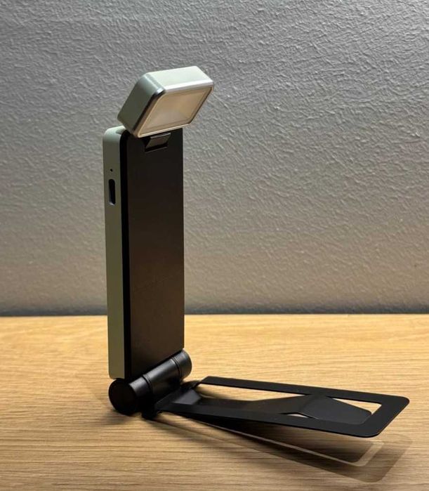 Компактний ліхтар