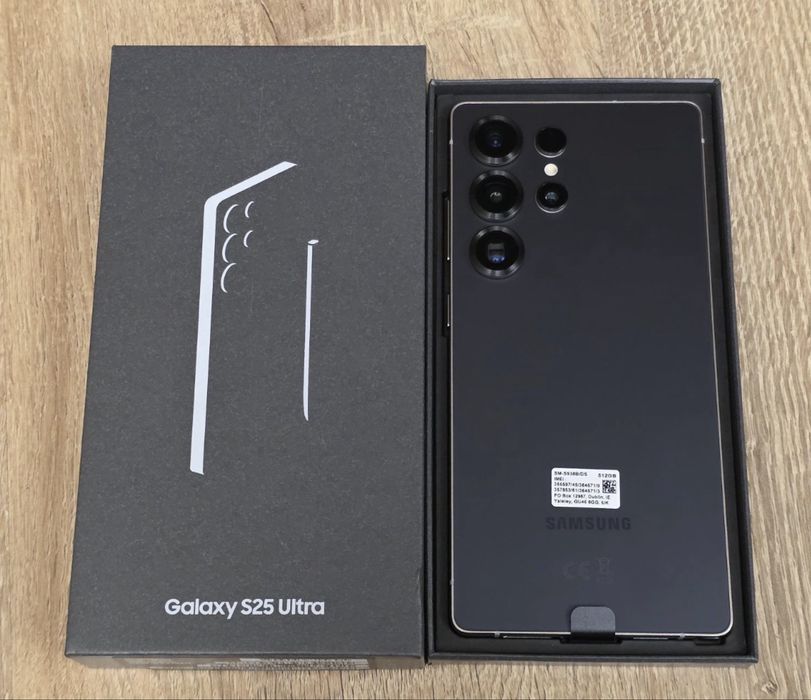 Телефон, Samsung S25 ultra 12/256gb Як Новий