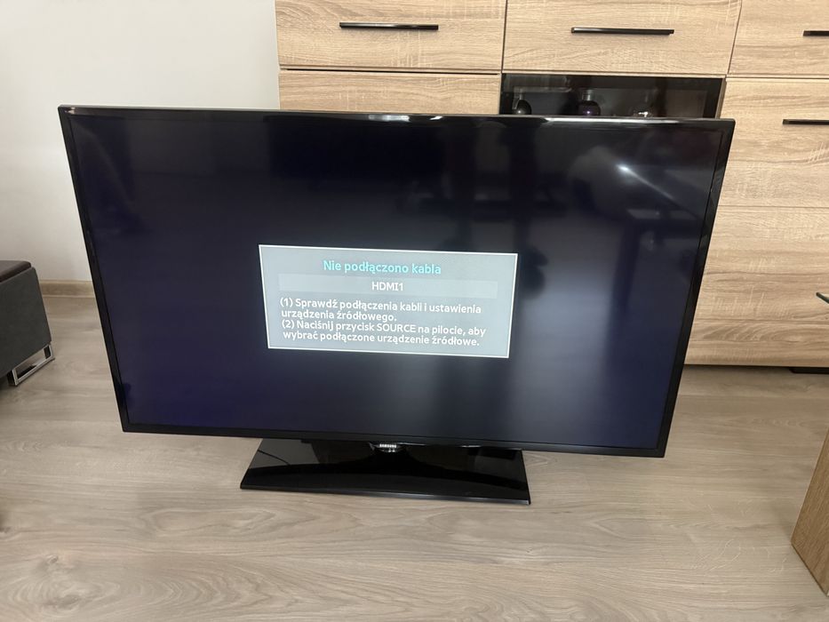 Telewizor Samsung 46” z polotem w bardzo dobrym stanie ***