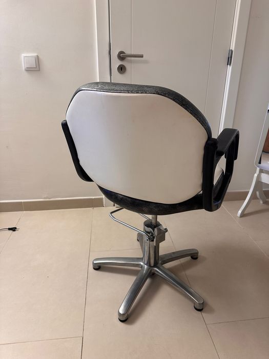 Cadeira de Cabeleireira 60€