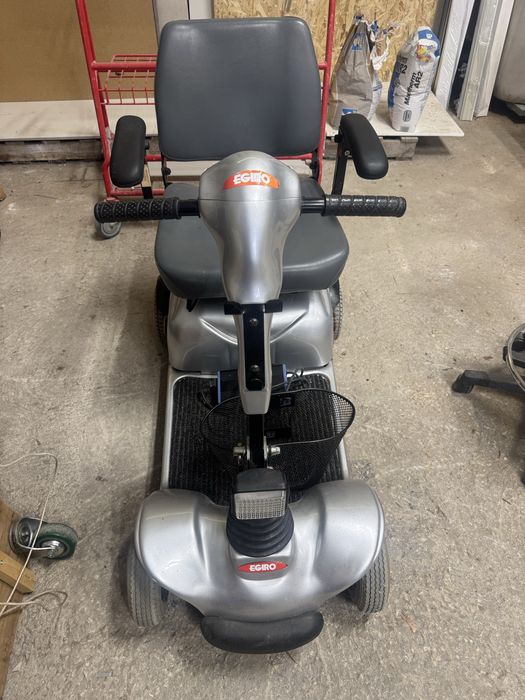 Scoter eletrica egiro