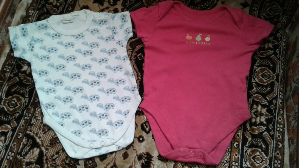 Бодики с коротким и длинным рукавчиком.