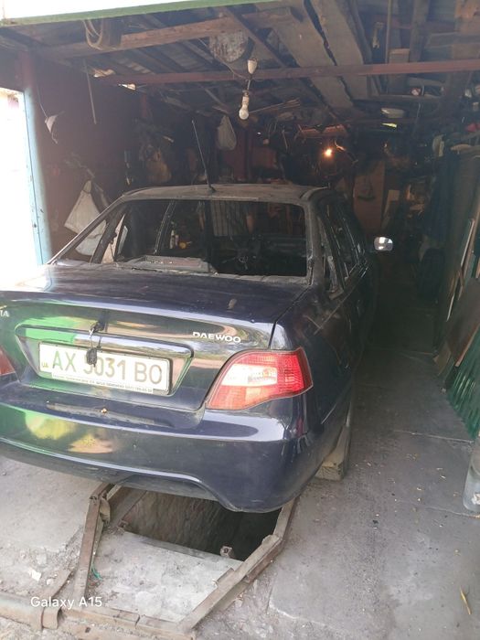 Автомобиль Daewoo