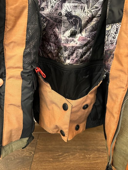 Жіноча куртка 686