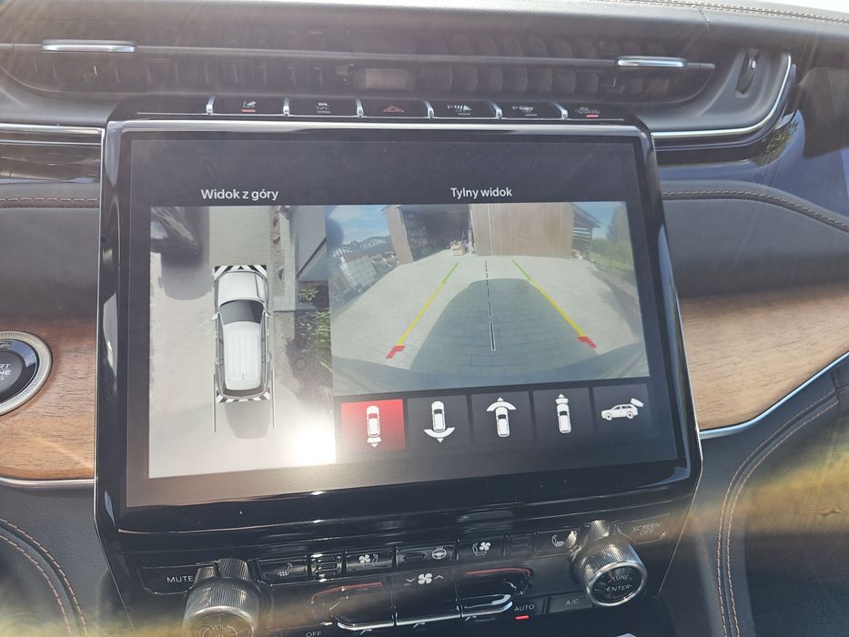 Grand Cherokee WL 5.7 FV 23%, Summit Reserve
