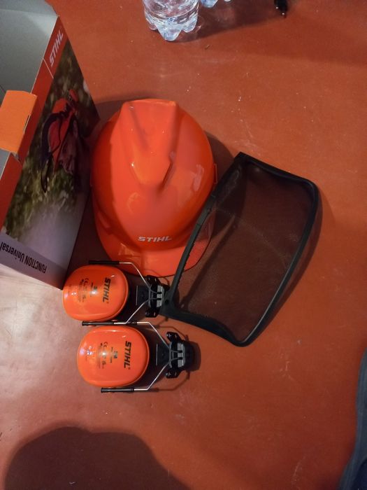 Маска бензопільшика stihl новая