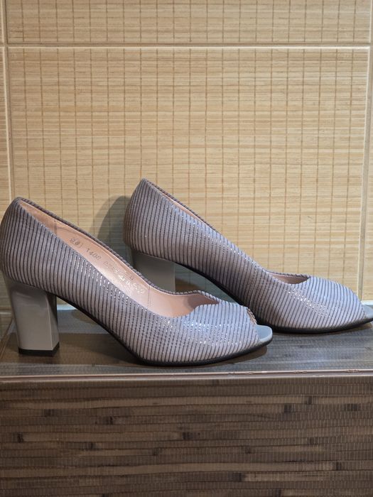 Buty na obcasie Marco shoes