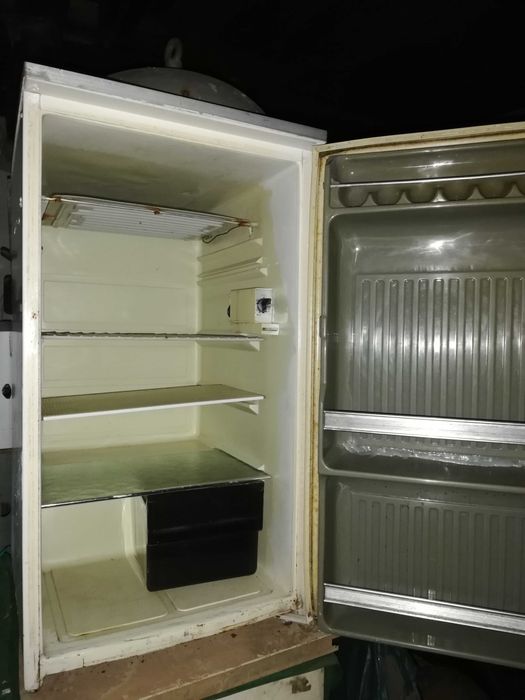 Frigorifico a trabalhar. 3 unidades.