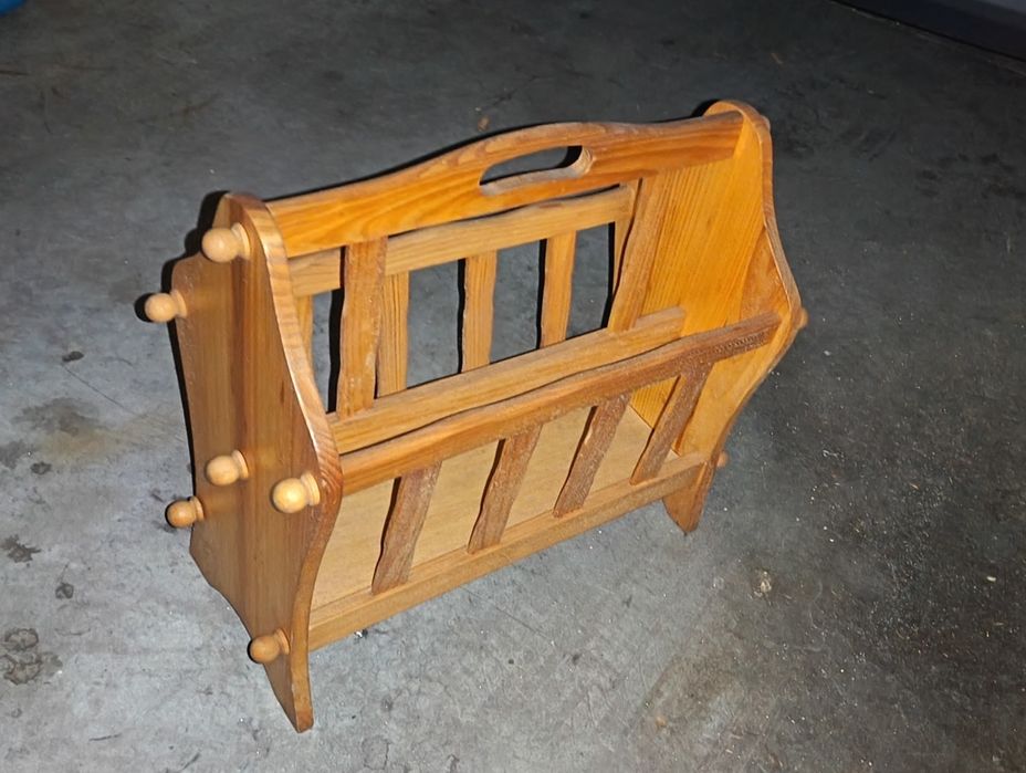 Suporte para revistas/jornais/discos