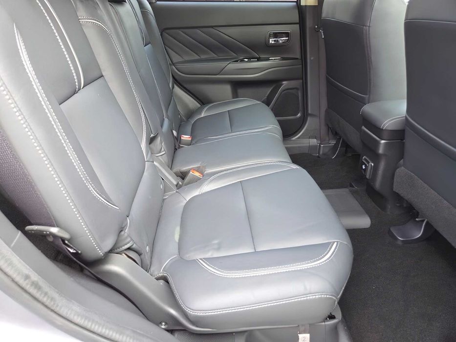 Mitsubishi Outlander PHEV GT      2018
