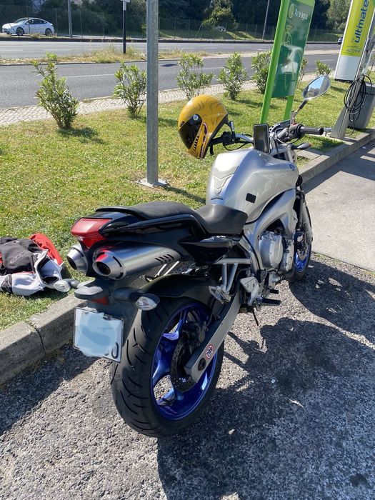 Yamaha FZS 600cc 2005