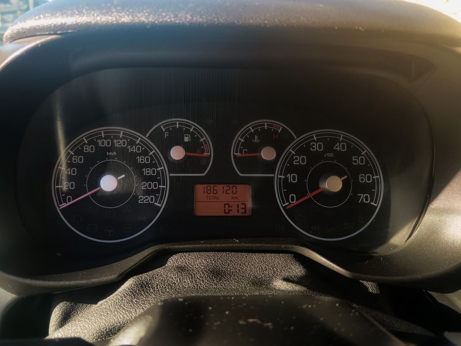 Fiat Grande Punto 1.3 MultiJet - Diesel - 5 Lugares - 5 Portas