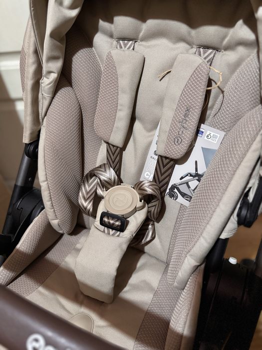 Cybex Balios S Lux 2в1 2025 рік, оновлена рама Beige