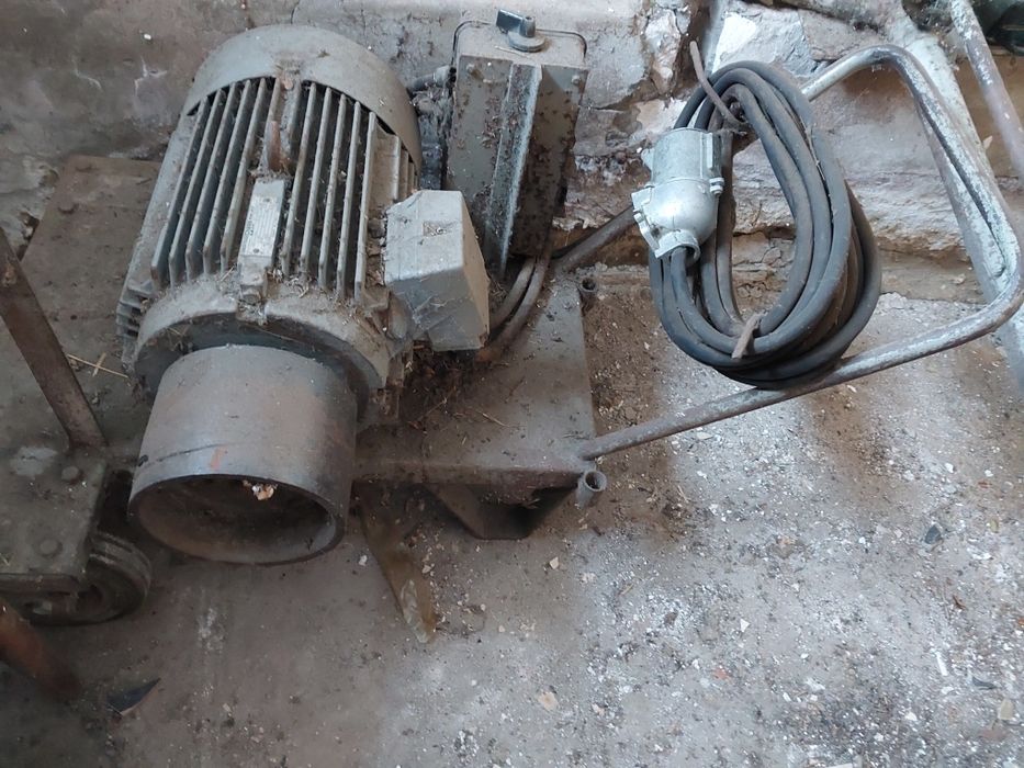 Silnik 7,5 kw na wózku