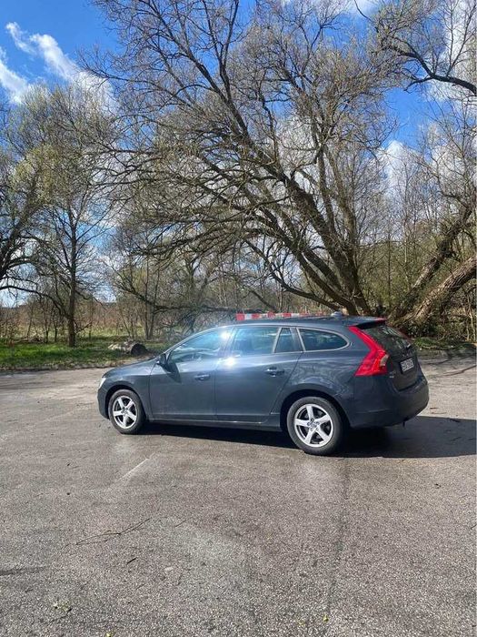 Volvo V60 D2 2014