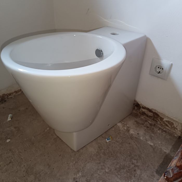 Bidé Galassia modelo arke novo