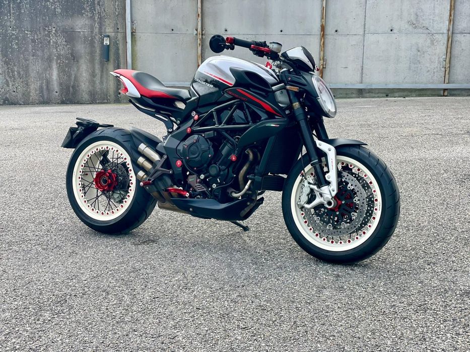 MV Agusta Dragster 800 RR