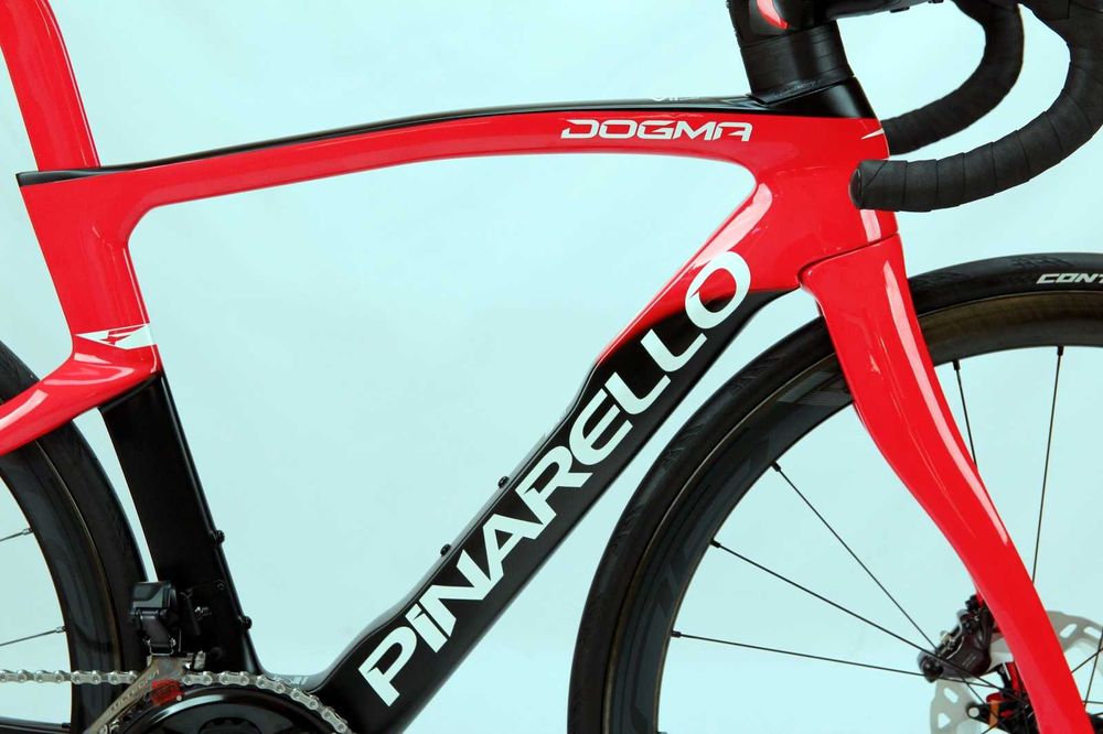 Rower szosowy PINARELLO DOGMA F Disc Ultegra Di2 2x12 roz. 46,5
