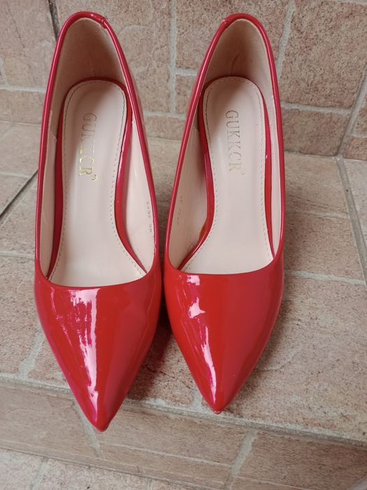 Яскраво червоні лодочки, 35 розмір