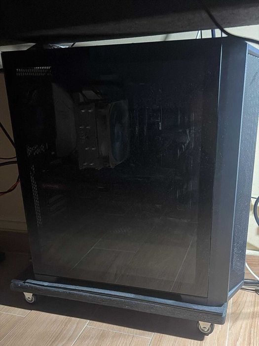 PC Gaming - AMD 5800X + AMD 7800XT 16GB ROM + 32GB RAM