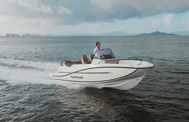 Quicksilver 605 Open Pack Smart NOVO