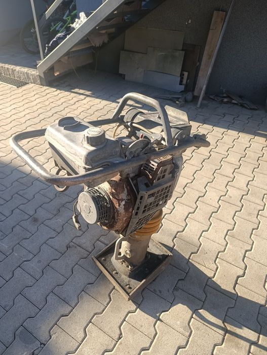 Skoczek stopa bomag 80D diesel