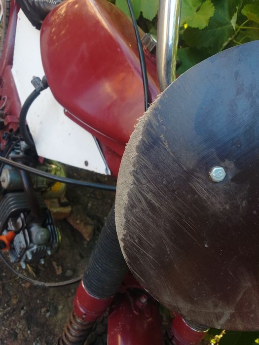 Продам мотоцикл " Delta 125cc " маленькое падение