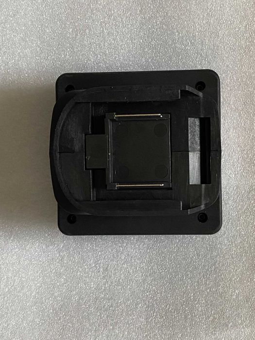 Інвертор напруги 20 В - 220 В для акумуляторів Makita 18v-21v