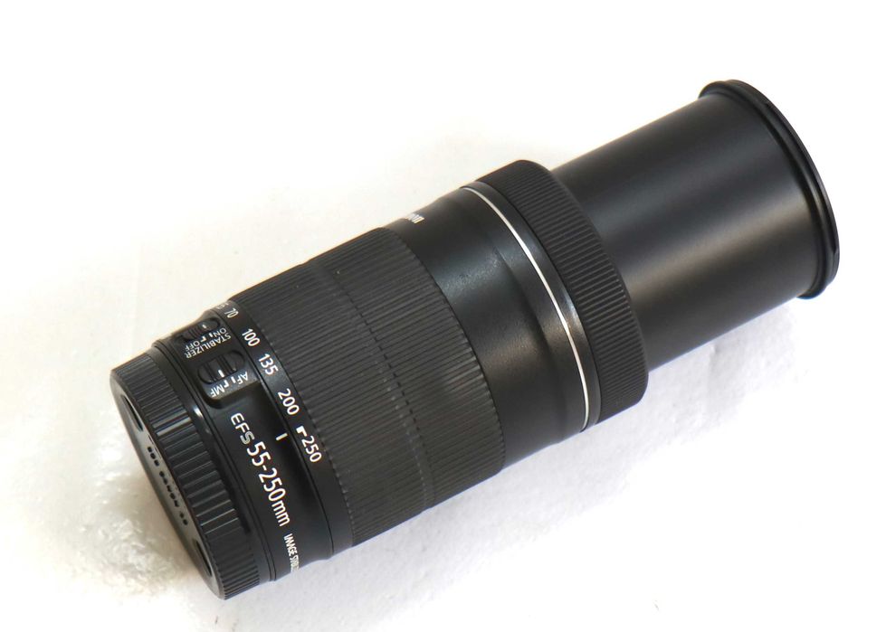 Lente Canon EF-S 55-250mm STM (SEM FOCO)