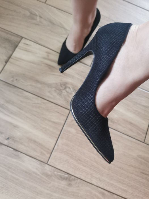 Piękne Buty szpilki 37