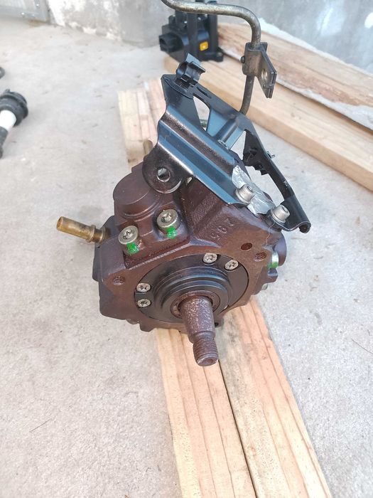 Bomba Injetora gasóleo Bosch O445O10102 - PSA 96837O378O